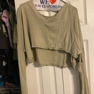 urban outfitter crop long sleeve